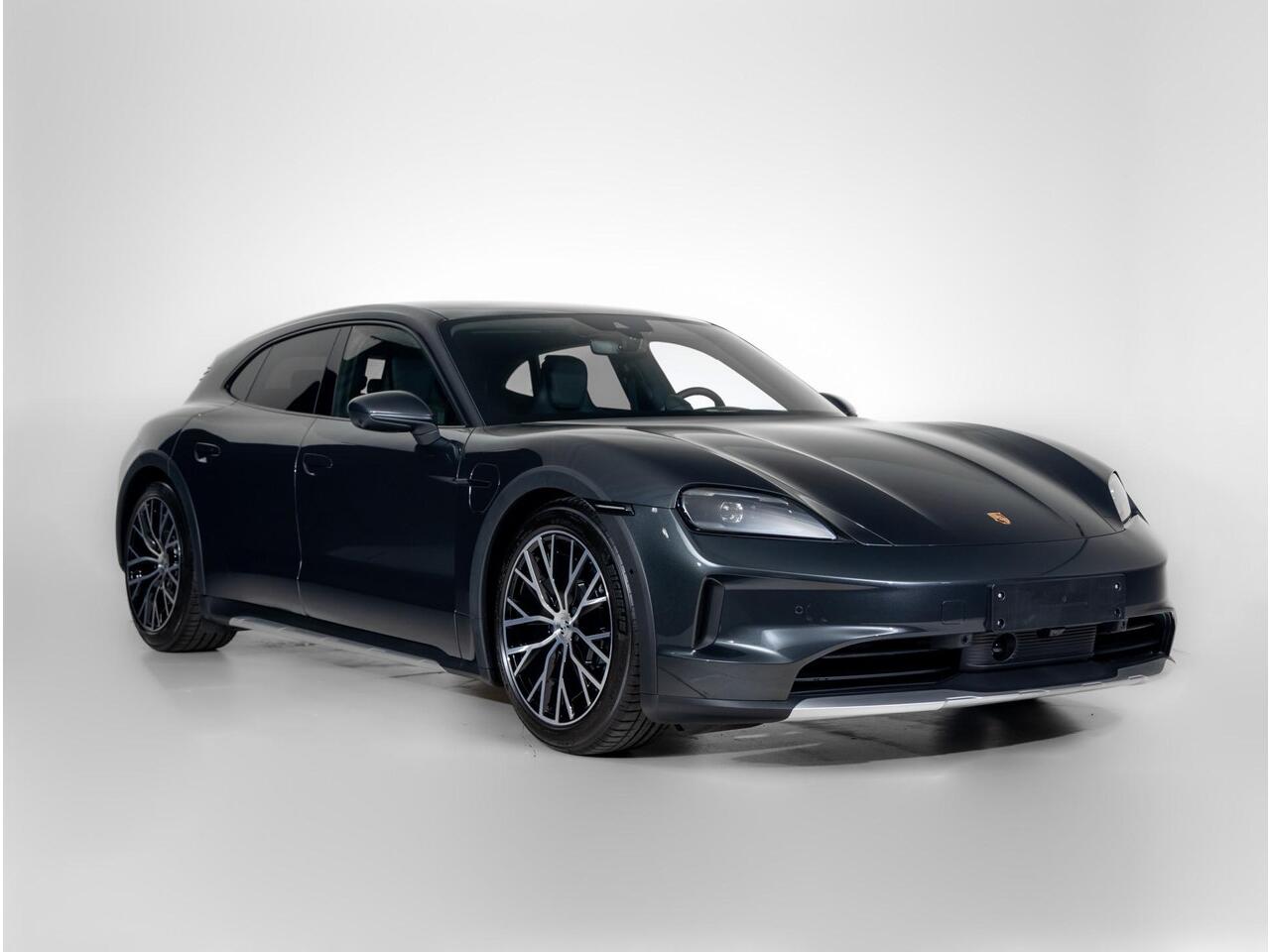 Porsche Taycan 4 Cross Turismo