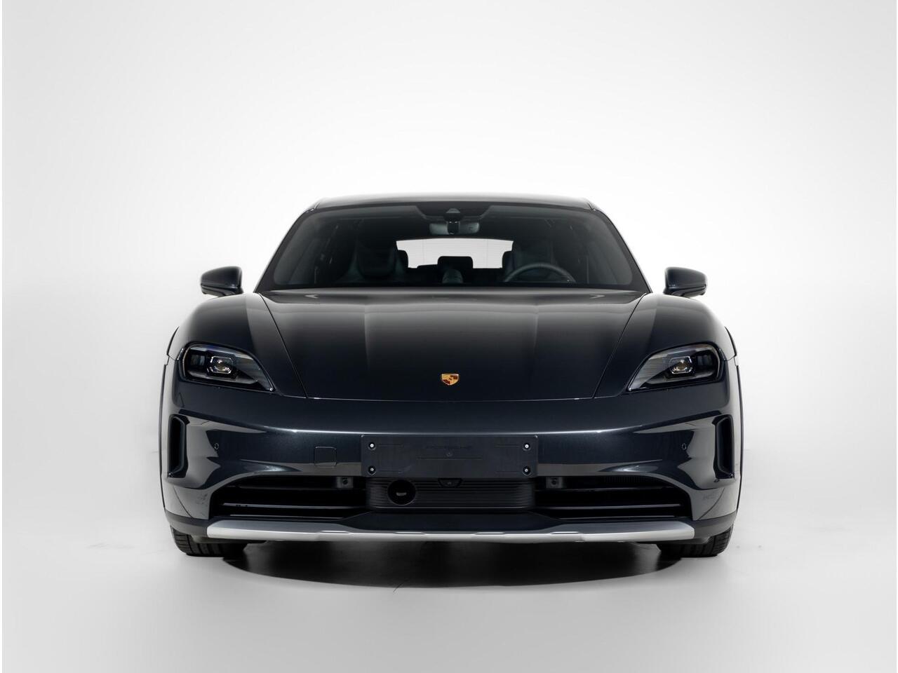 Porsche Taycan 4 Cross Turismo