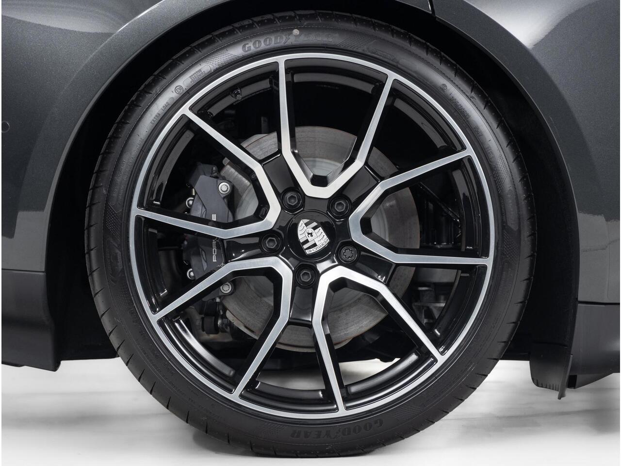 Porsche Taycan Sport Turismo