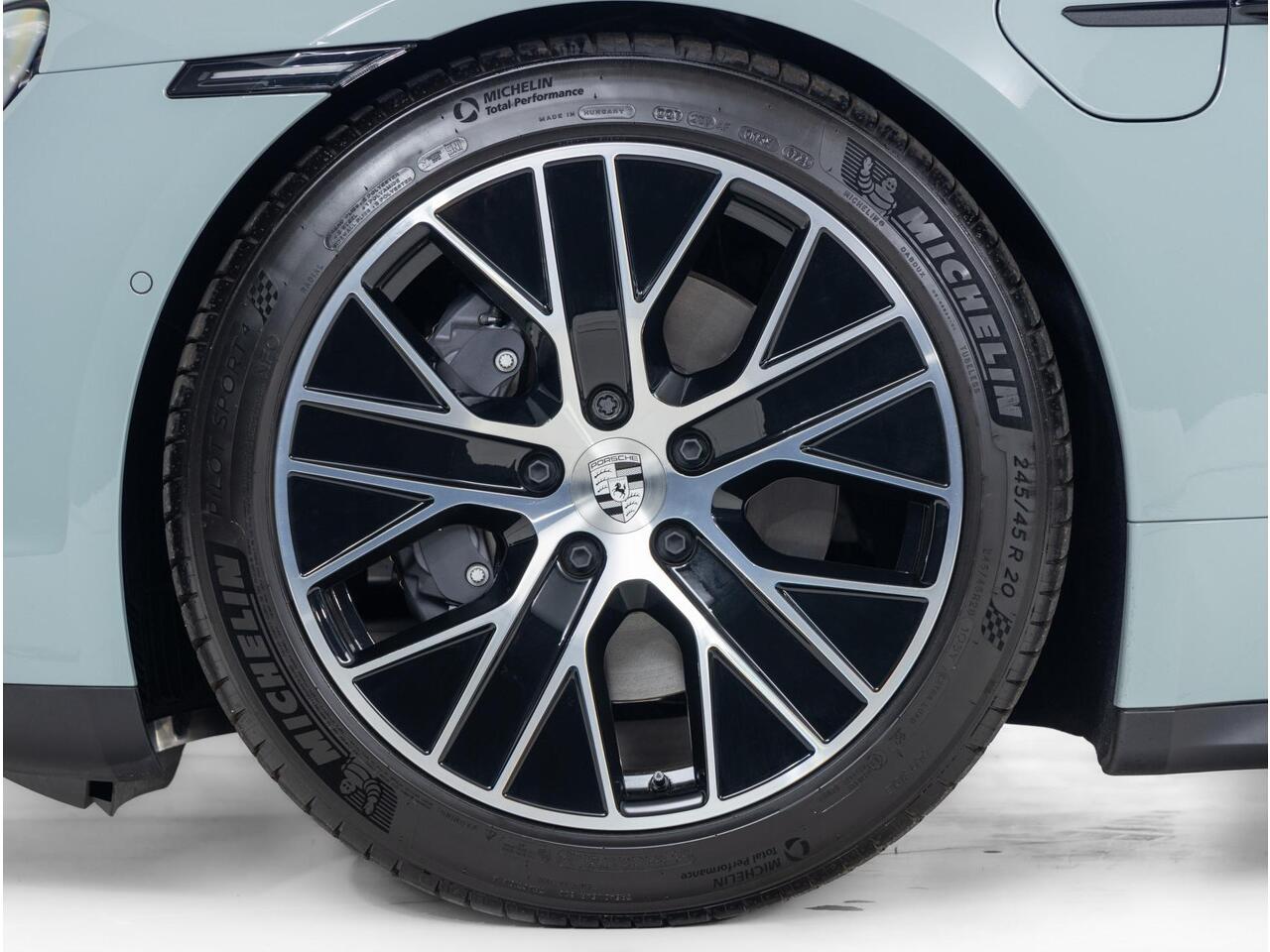 Porsche Taycan Sport Turismo