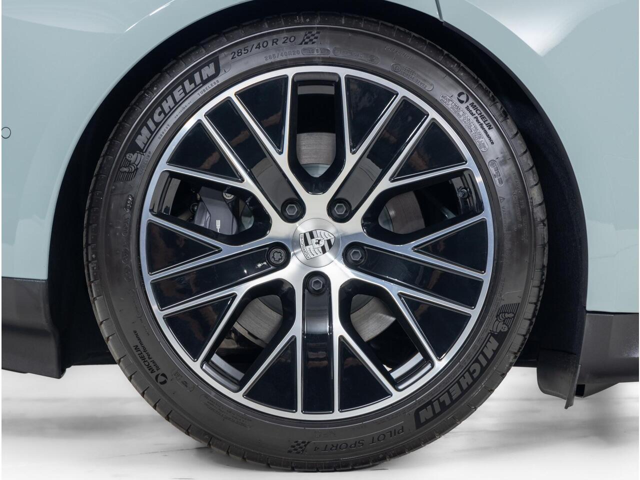 Porsche Taycan Sport Turismo