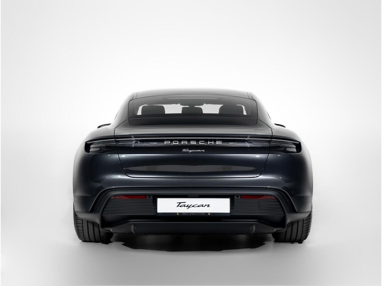Porsche Taycan 