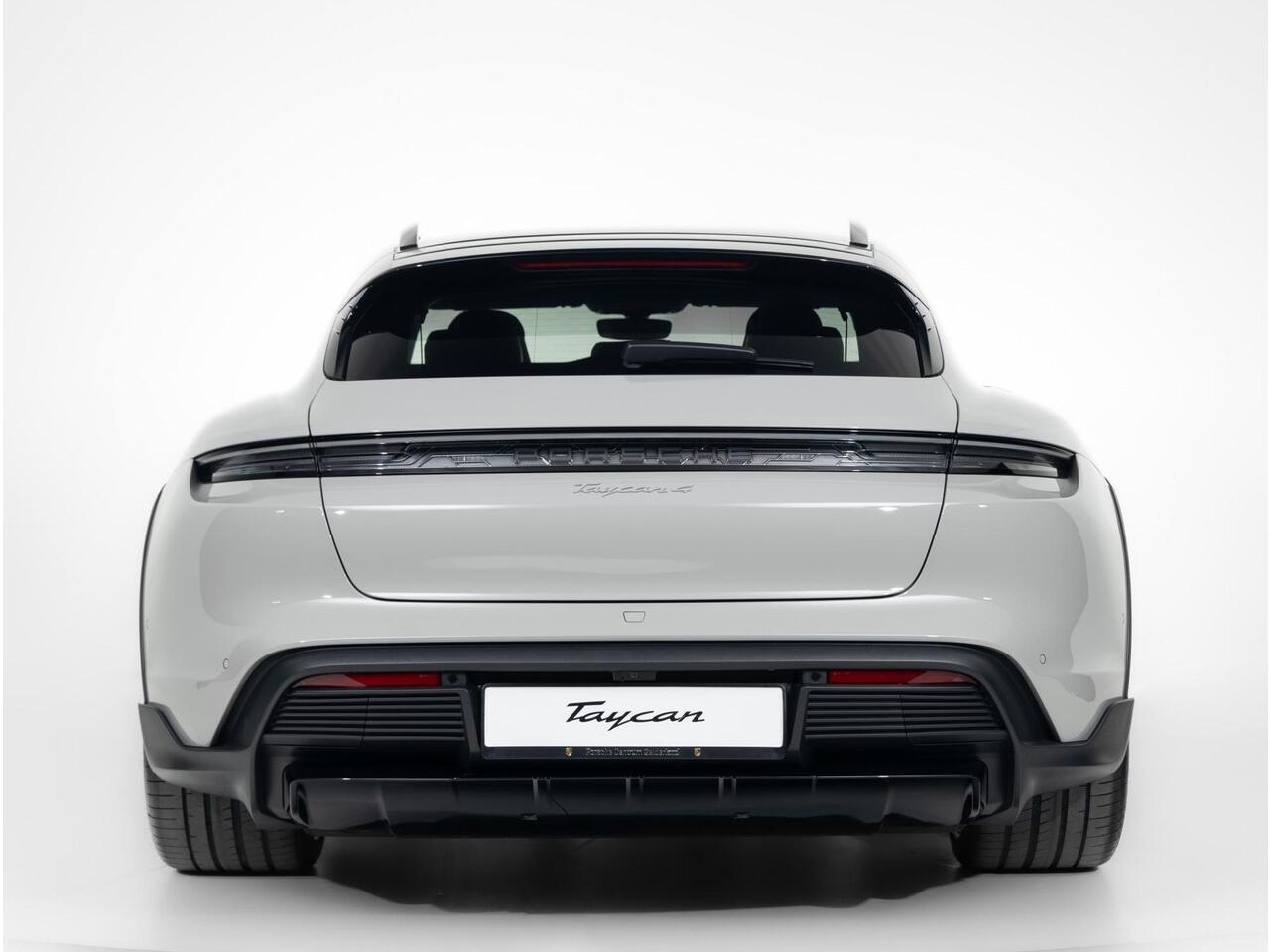 Porsche Taycan 4 Cross Turismo