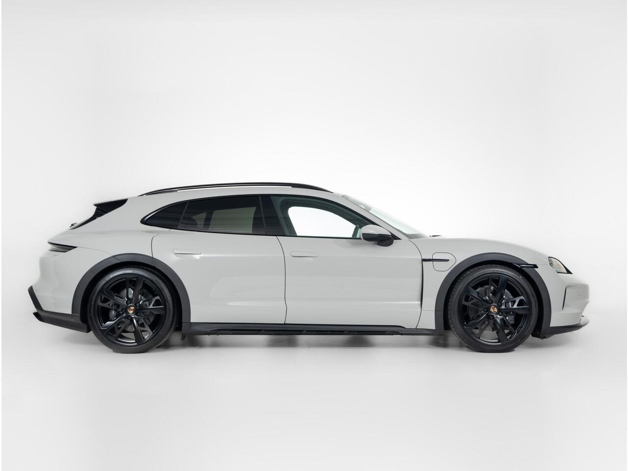 Porsche Taycan 4 Cross Turismo