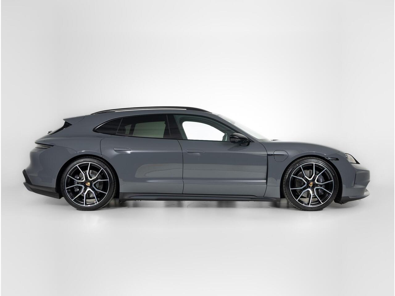 Porsche Taycan Sport Turismo Black Edition