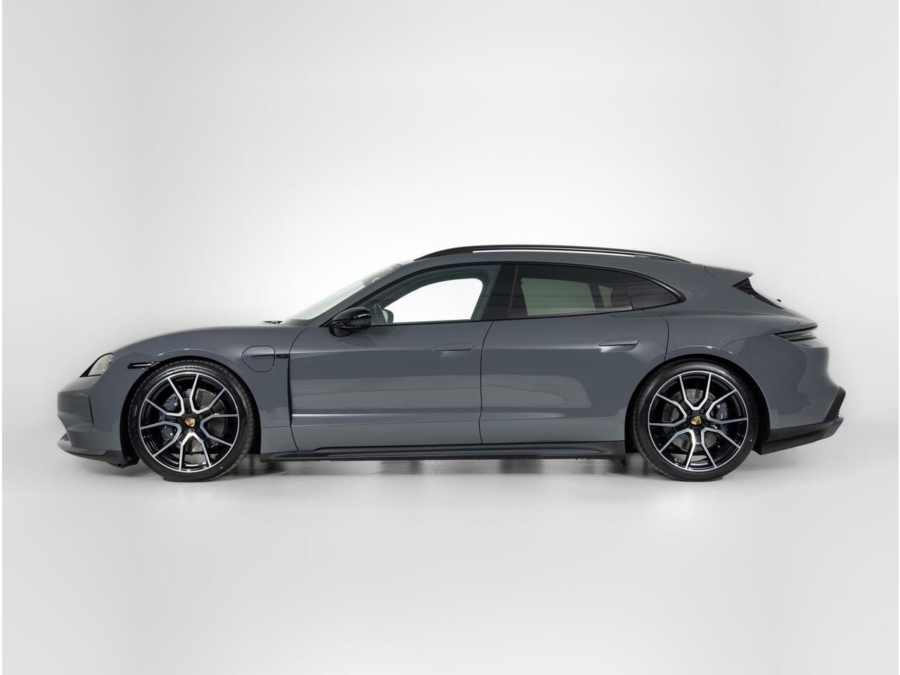 Porsche Taycan Sport Turismo Black Edition