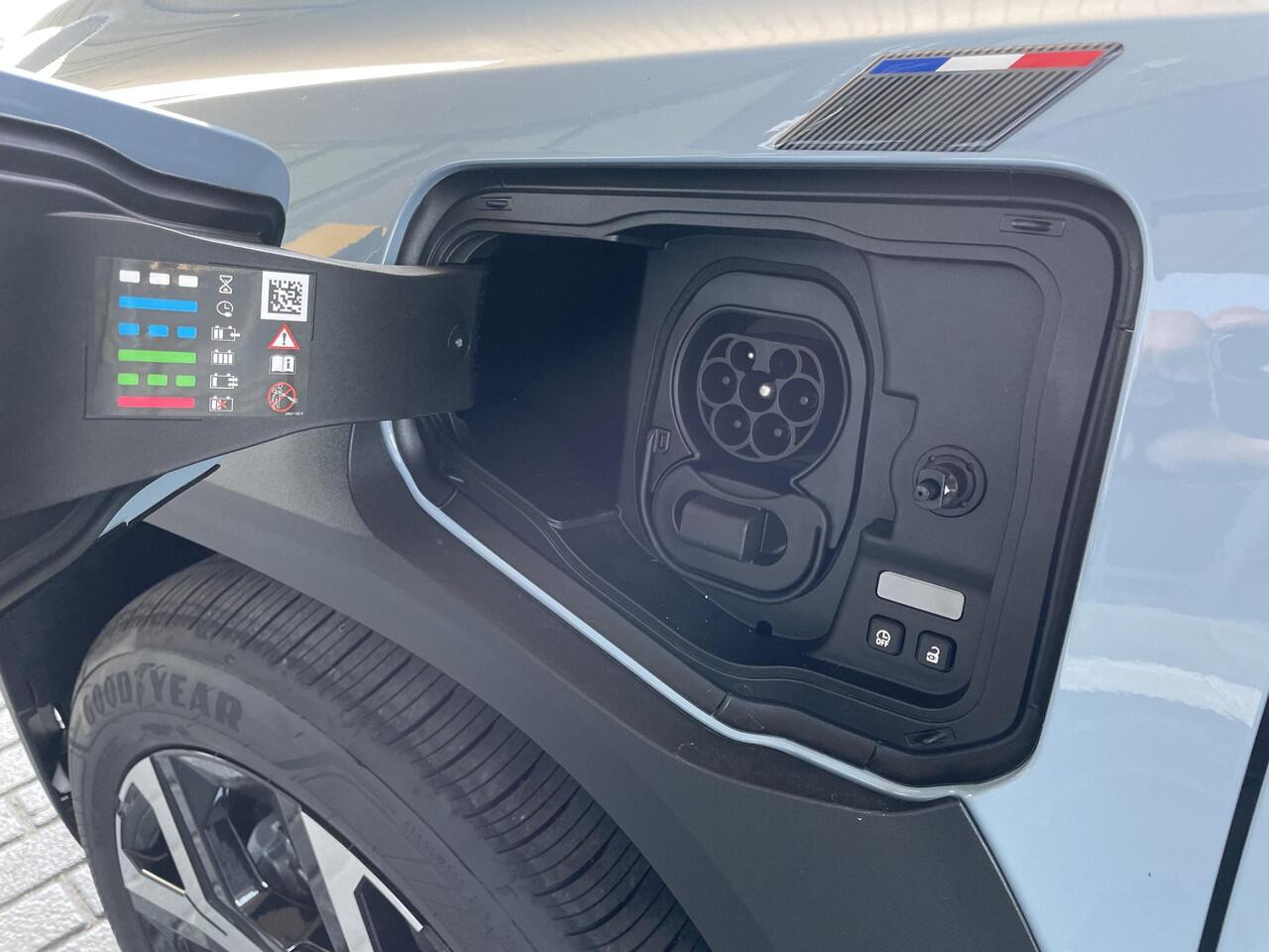 Renault 4 comfort range techno 52 kWh / Demo Hillegom / Vraag naar beschikbaarheid