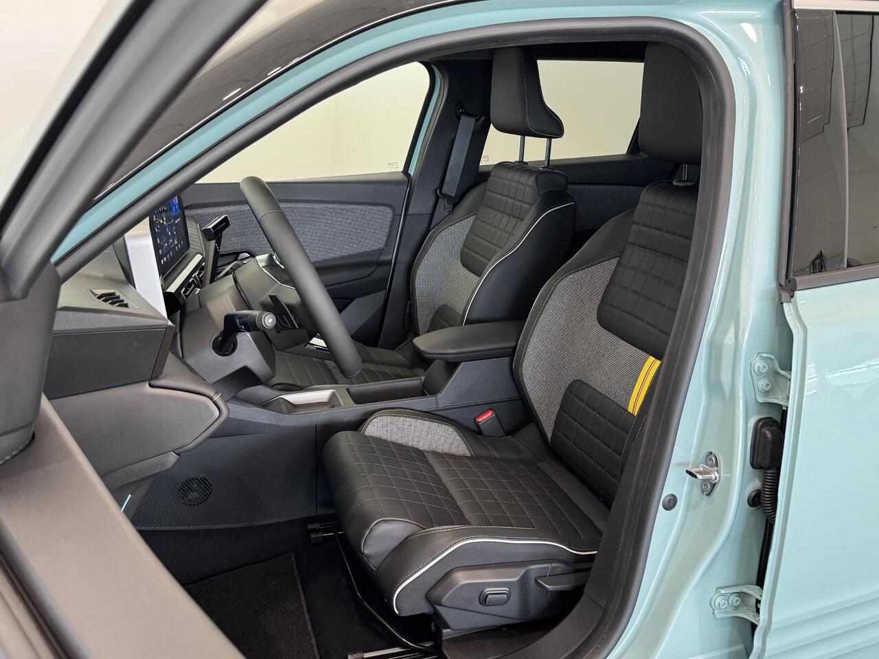 Renault 4 Comfort Range Iconic 52 kWh | Pack Advanced Driving Assist | Adapter V2L, energie naar extern apparaat | Demo leverbaar 11-2025