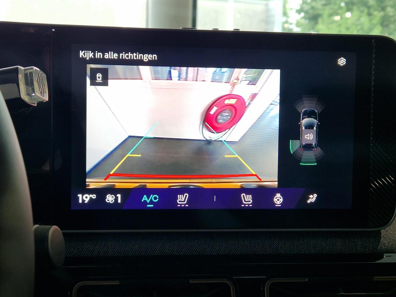 Renault 4 comfort range techno 52 kWh | DEMO | DODEHOEK ASSISTENT | ELEKTRISCHE ACHTERKLEP | PACK WINTER | ADAPTIVE CRUISE CONTROLE |