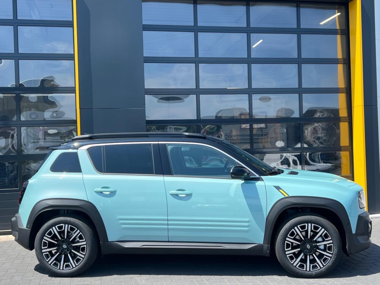 Renault 4 150 pk Iconic Comfort Range 52 kWh I Demo Voordeel