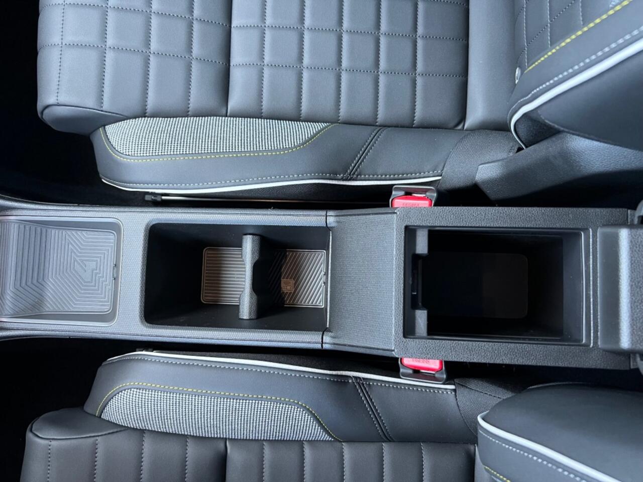 Renault 4 150 pk Iconic Comfort Range 52 kWh I Demo Voordeel