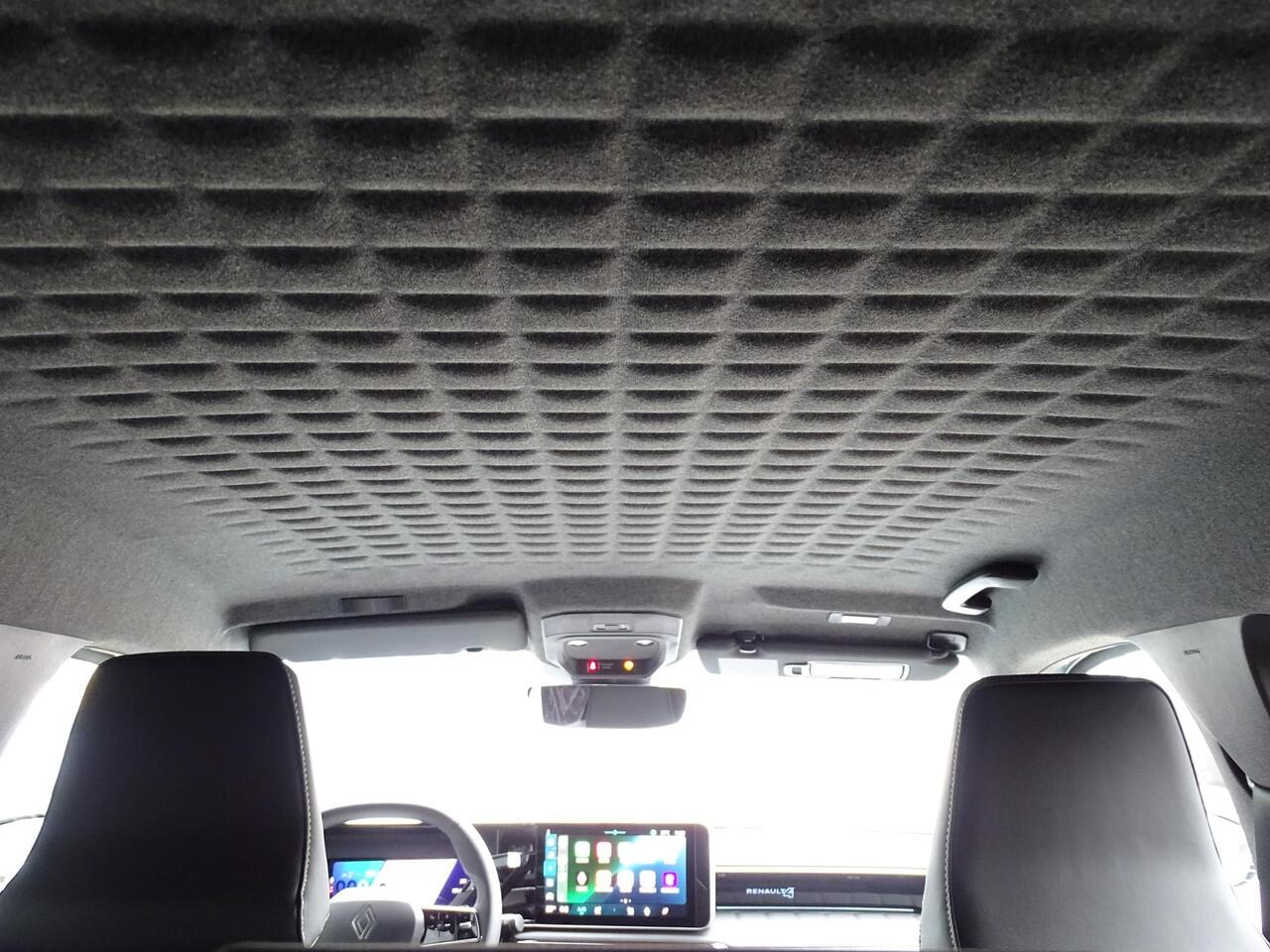 Renault 4 comfort range iconic 52 kWh PACK ADVANCED DRIVING ASSIST / HARMAN KARDON AUDIO / V2L ADAPTER | Demo leverbaar 11-2025