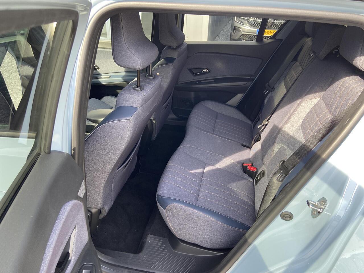 Renault 4 comfort range techno 52 kWh / Google assist /Parkeersensoren/achteruit rij camera/Climate control / Demo zuidoost / vraag naar beschikbaarheid