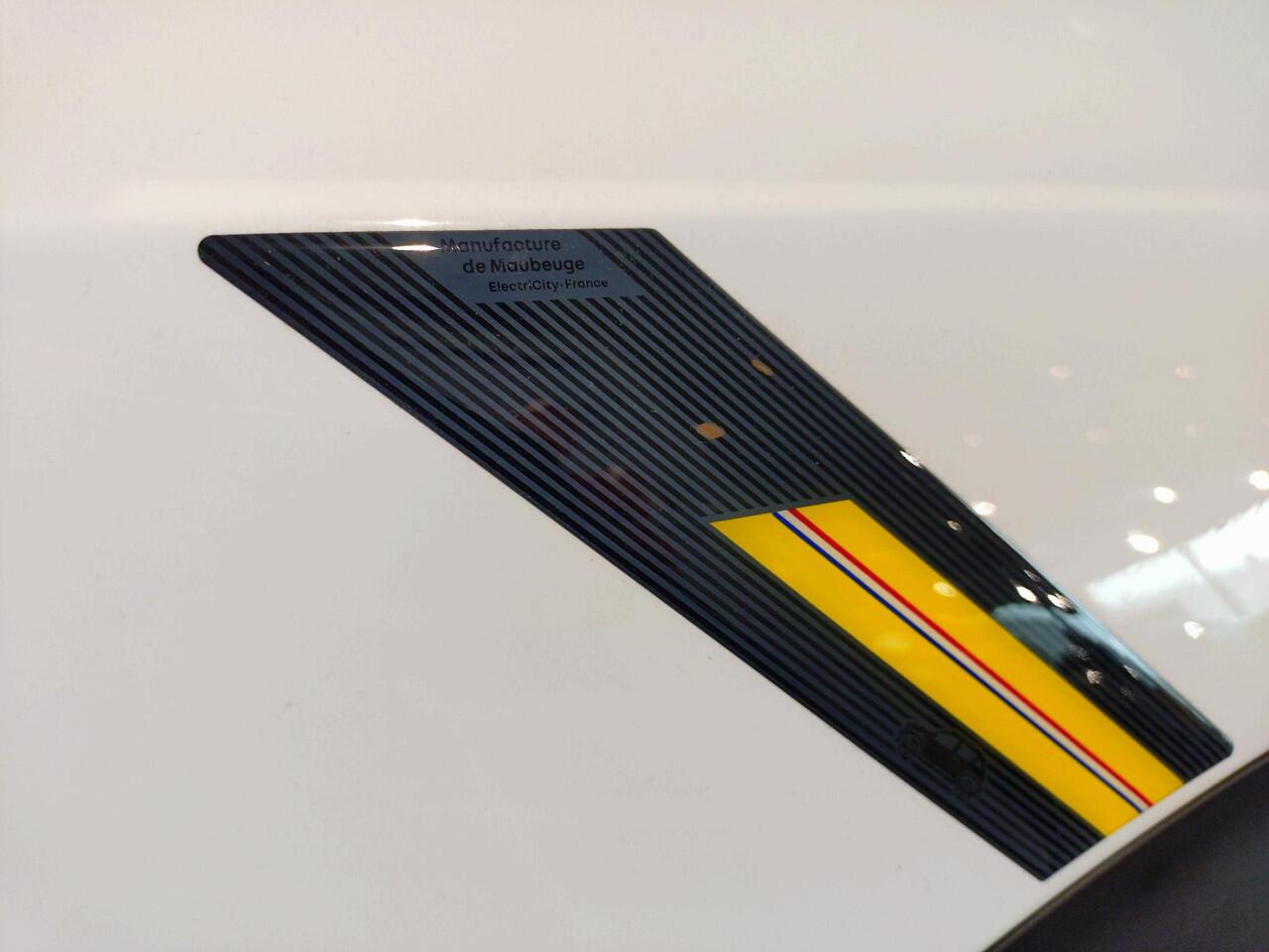 Renault 4 comfort range iconic 52 kWh / VOORRAADACTIE /