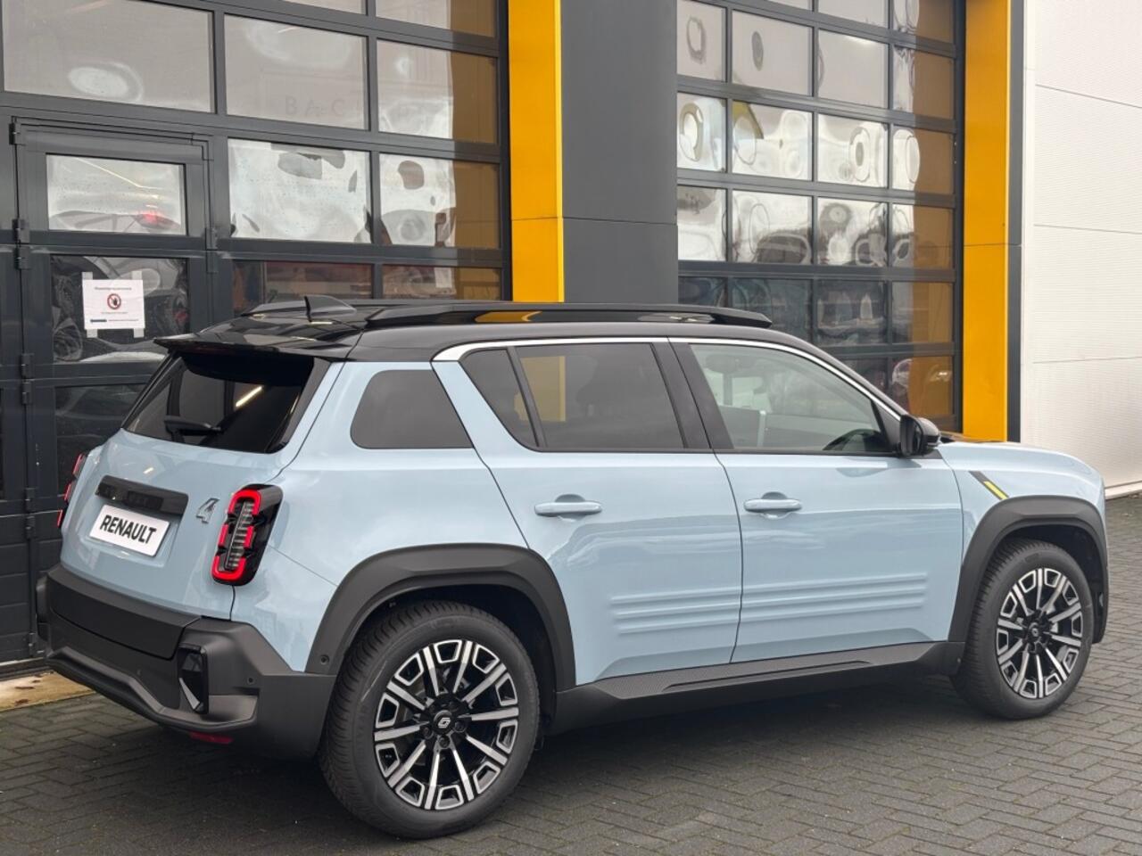 Renault 4 E-Tech Iconic 150 pk Comfort Range Harman Kardon Pack extended grip en pack advanced driving assist