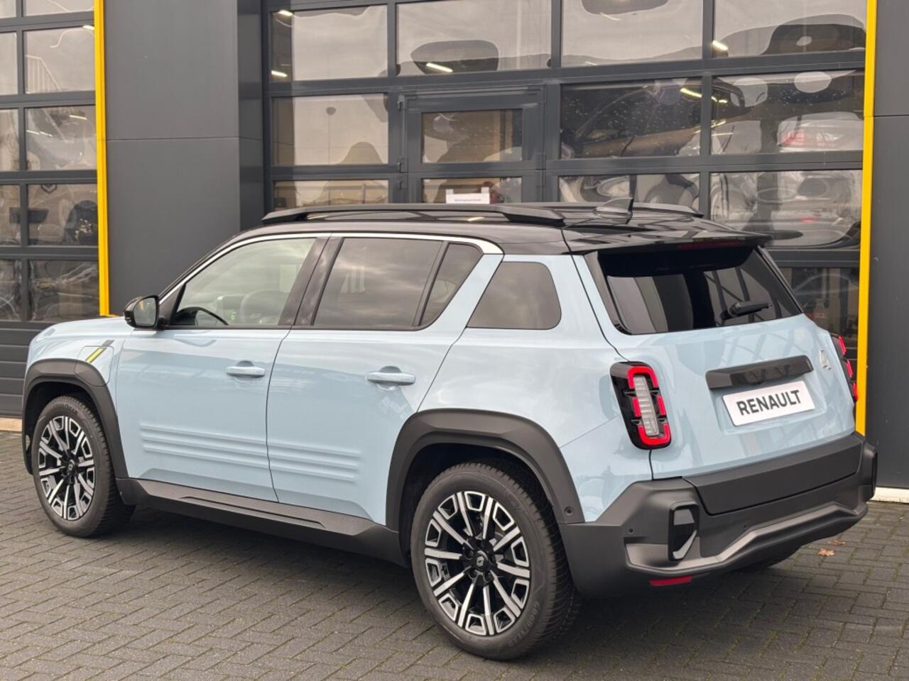 Renault 4 E-Tech Iconic 150 pk Comfort Range Harman Kardon Pack extended grip en pack advanced driving assist