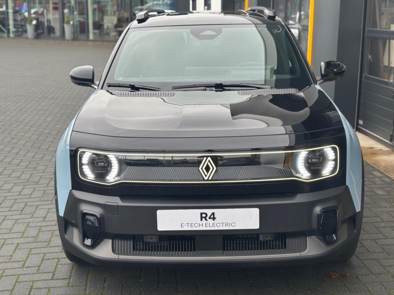 Renault 4 E-Tech Iconic 150 pk Comfort Range Harman Kardon Pack extended grip en pack advanced driving assist