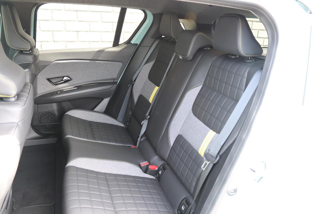 Renault 4 Comfort Range Iconic 52 kWh | Stoel + stuurverwarming | Achteruitrijcamera | El. achterklep | Demo |