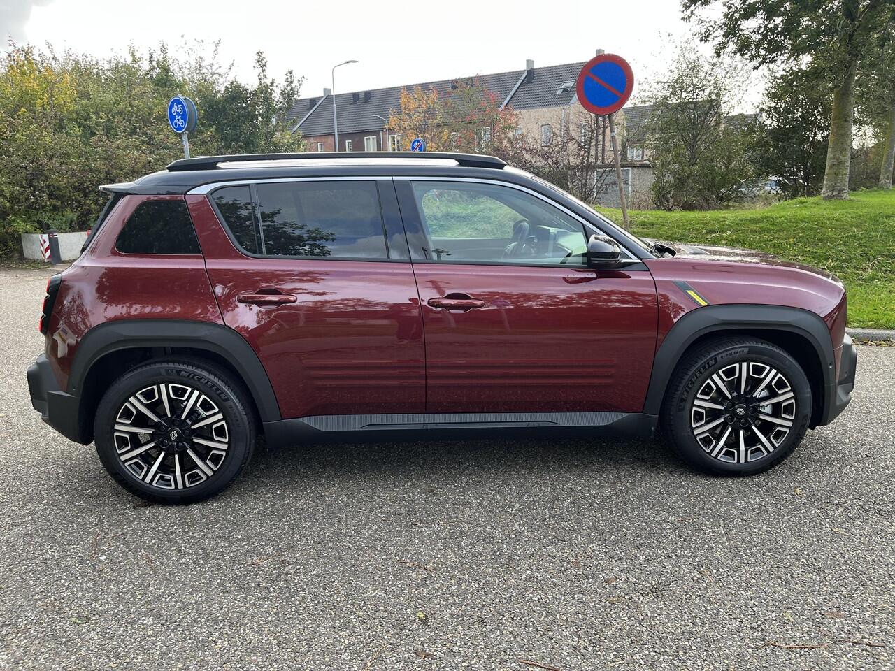 Renault 4 comfort range iconic 52 kWh APPLE CARPLAY ANDROID AUTO / CLIMATE CONTROLE / NAVIGATIE / PACK SAFETY & ADVANCED DRIVING ASSIST.