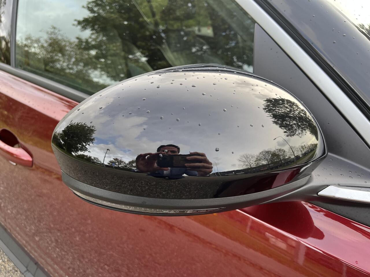 Renault 4 comfort range iconic 52 kWh APPLE CARPLAY ANDROID AUTO / CLIMATE CONTROLE / NAVIGATIE / PACK SAFETY & ADVANCED DRIVING ASSIST.