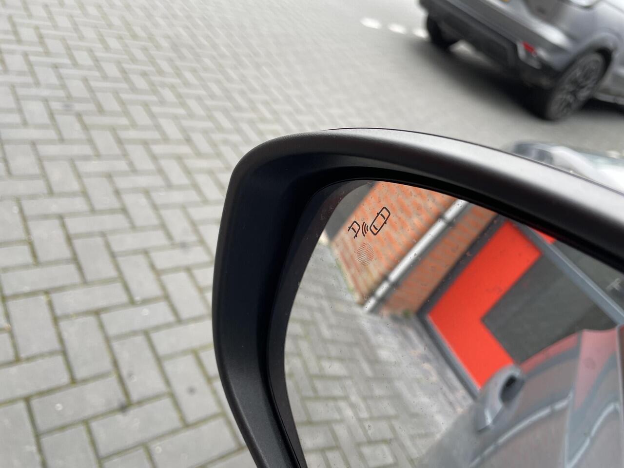 Renault 4 comfort range iconic 52 kWh / pack extended grip / pack advanced driving assist / vraag naar beschikbaarheid