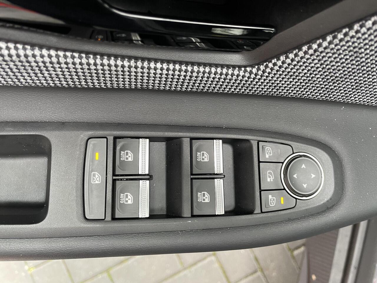 Renault 4 comfort range iconic 52 kWh / pack extended grip / pack advanced driving assist / vraag naar beschikbaarheid