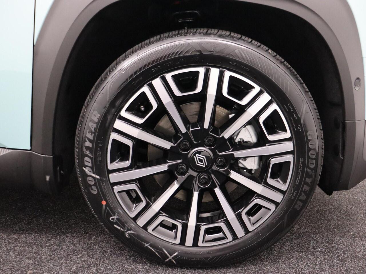 Renault 4 comfort range iconic 52 kWh / PACK ADVANCED DRIVING ASSIST / HARMAN KARDON PREMIUM AUDIO /