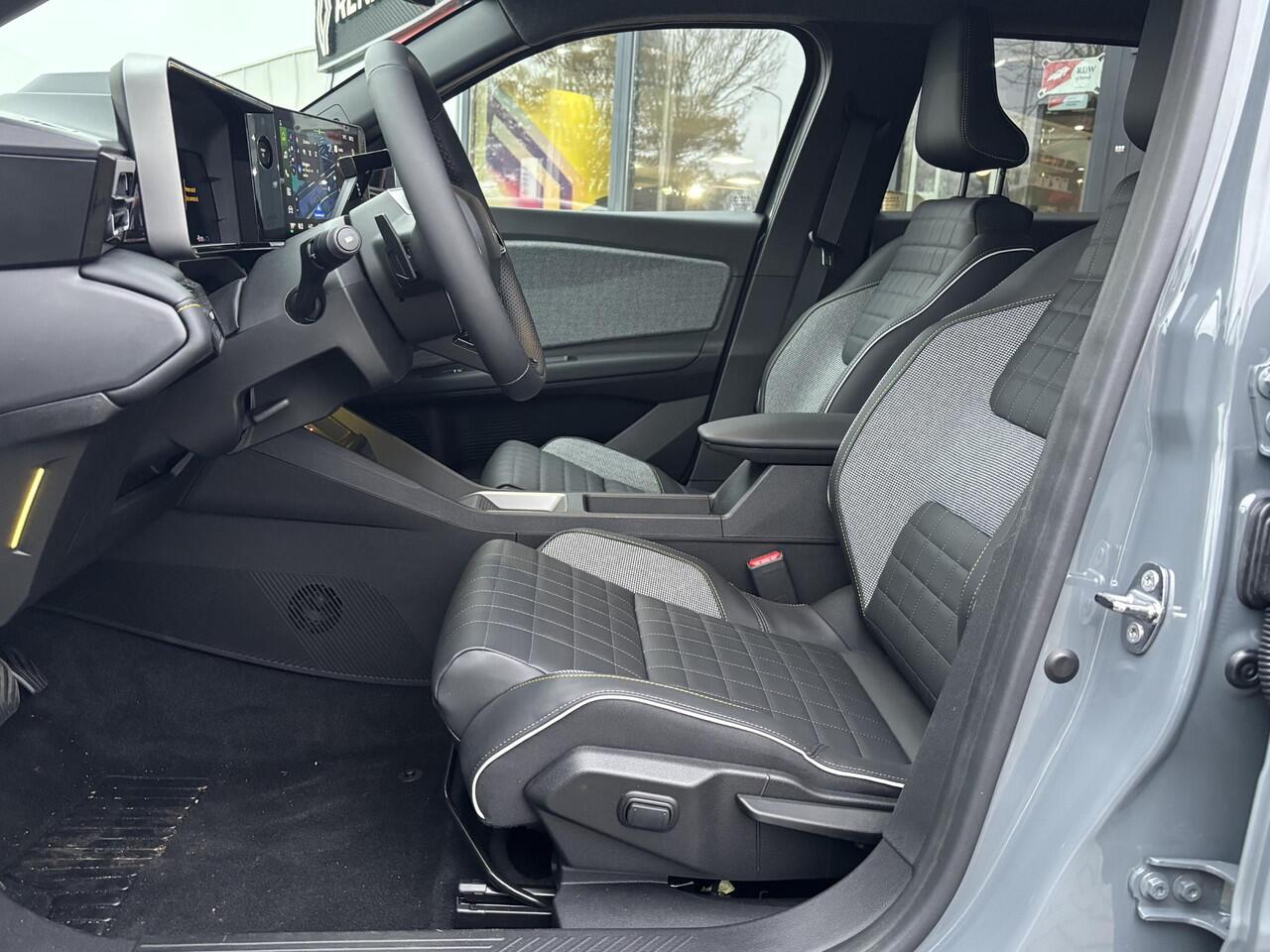 Renault 4 Iconic 150 pk Comfort Range l Meer dan ¤ 3.000 voorraadvoordeel! l Gratis 5 jaar fabrieksgarantie! l Uit voorraad leverbaar!