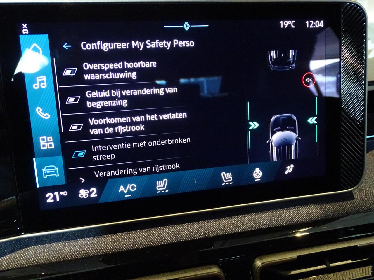 Renault 4 comfort range techno 52 kWh NU 5 JAAR GARANTIE! / PACK WINTER PREMIUM / HARMAN KARDON AUDIO / ZWARTE MOTORKAP