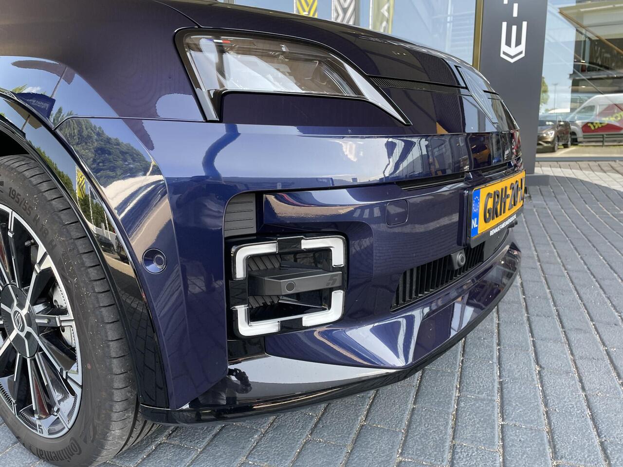 Renault 5 comfort range iconic cinq 52 kWh / Demo Hillegom / Vraag naar beschikbaarheid