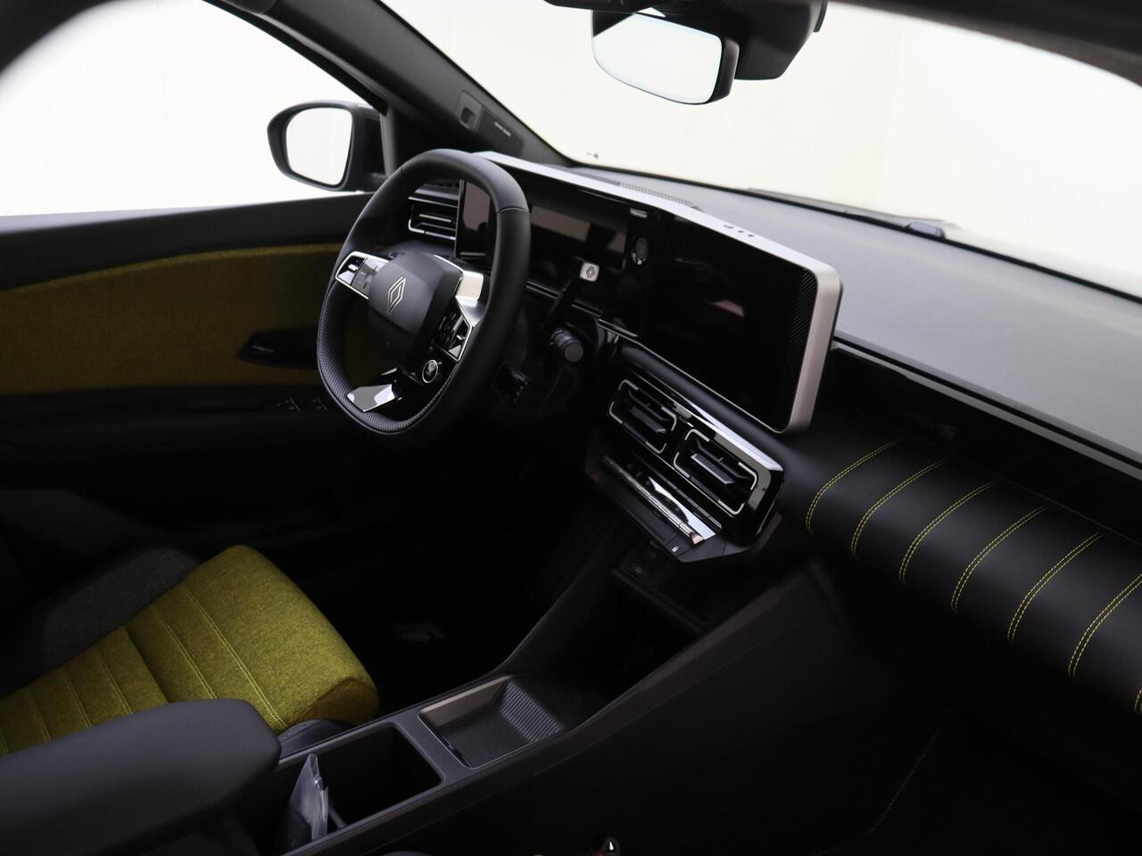 Renault 5 E-TECH comfort range iconic cinq 52 kWh | Pack Safety & Advanced Driving Assist | Pack Harman Kardon premium sound |