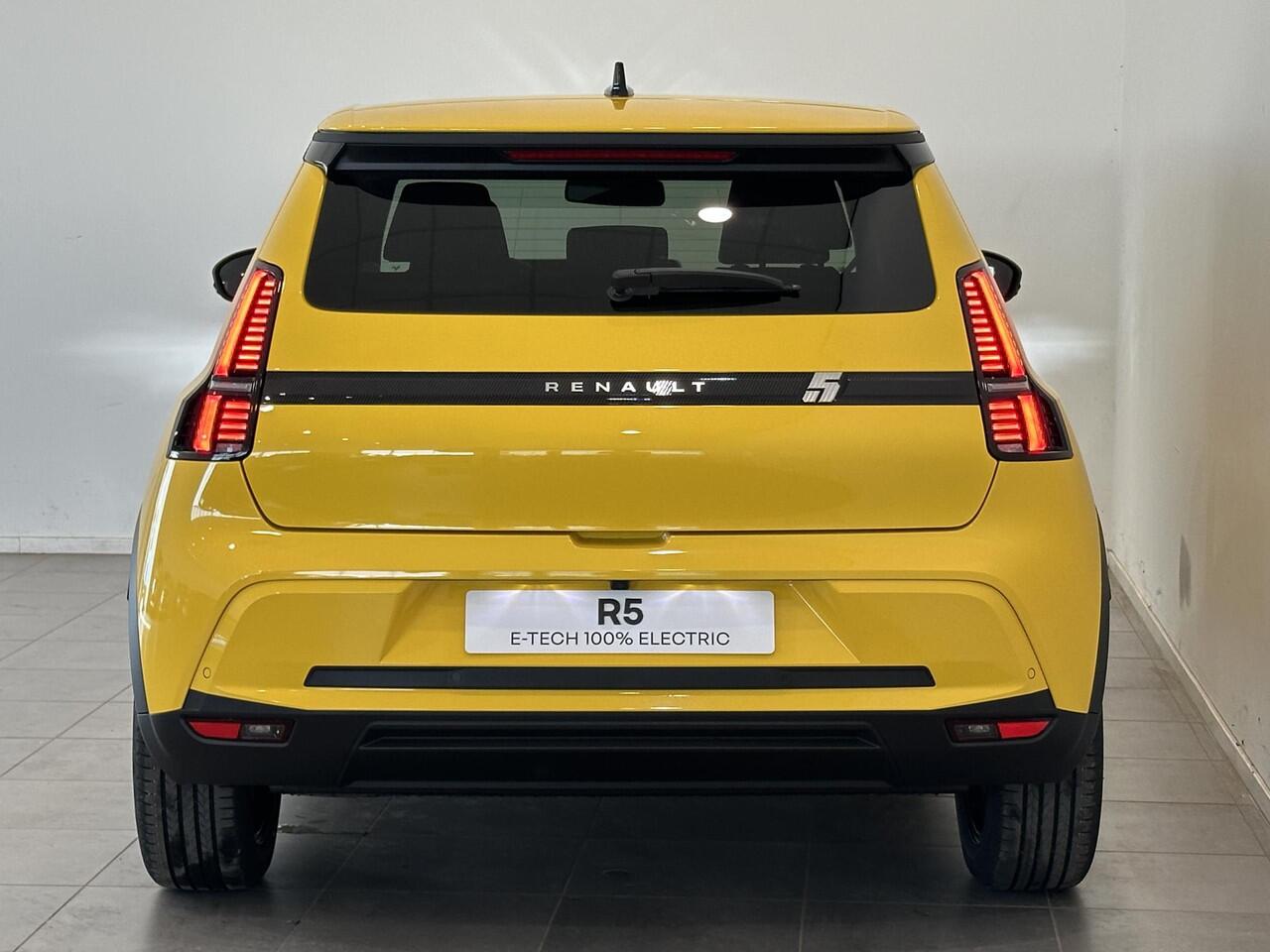 Renault 5 Urban Range Techno 40 kWh | Pack Winter | Van: ¤ 31.559,- nu rijklaar voor: ¤ 30.059,-