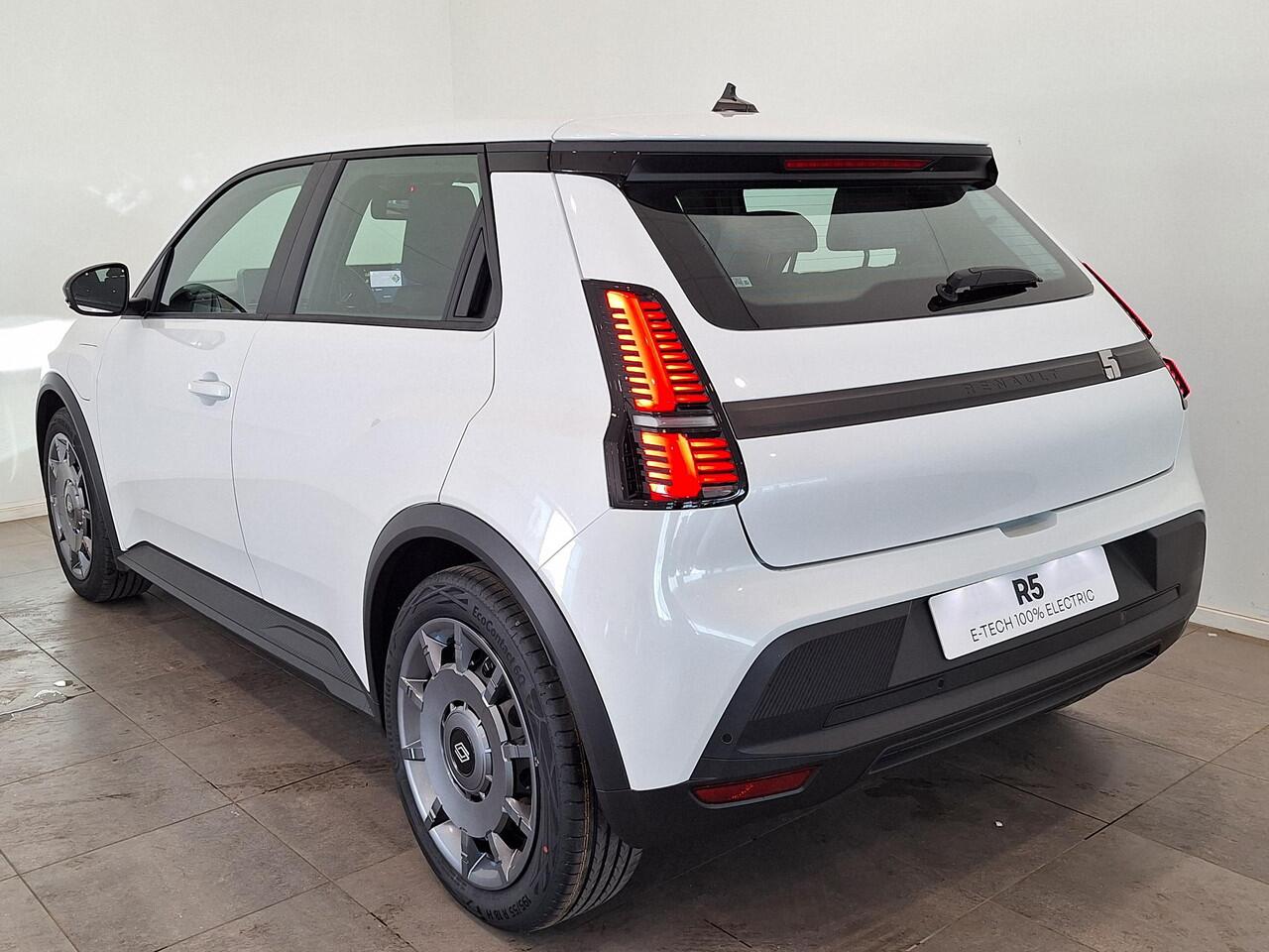 Renault 5 Urban Range Evolution 40 kWh | Van: ¤ 29.059,- nu rijklaar voor: ¤ 27.559,-