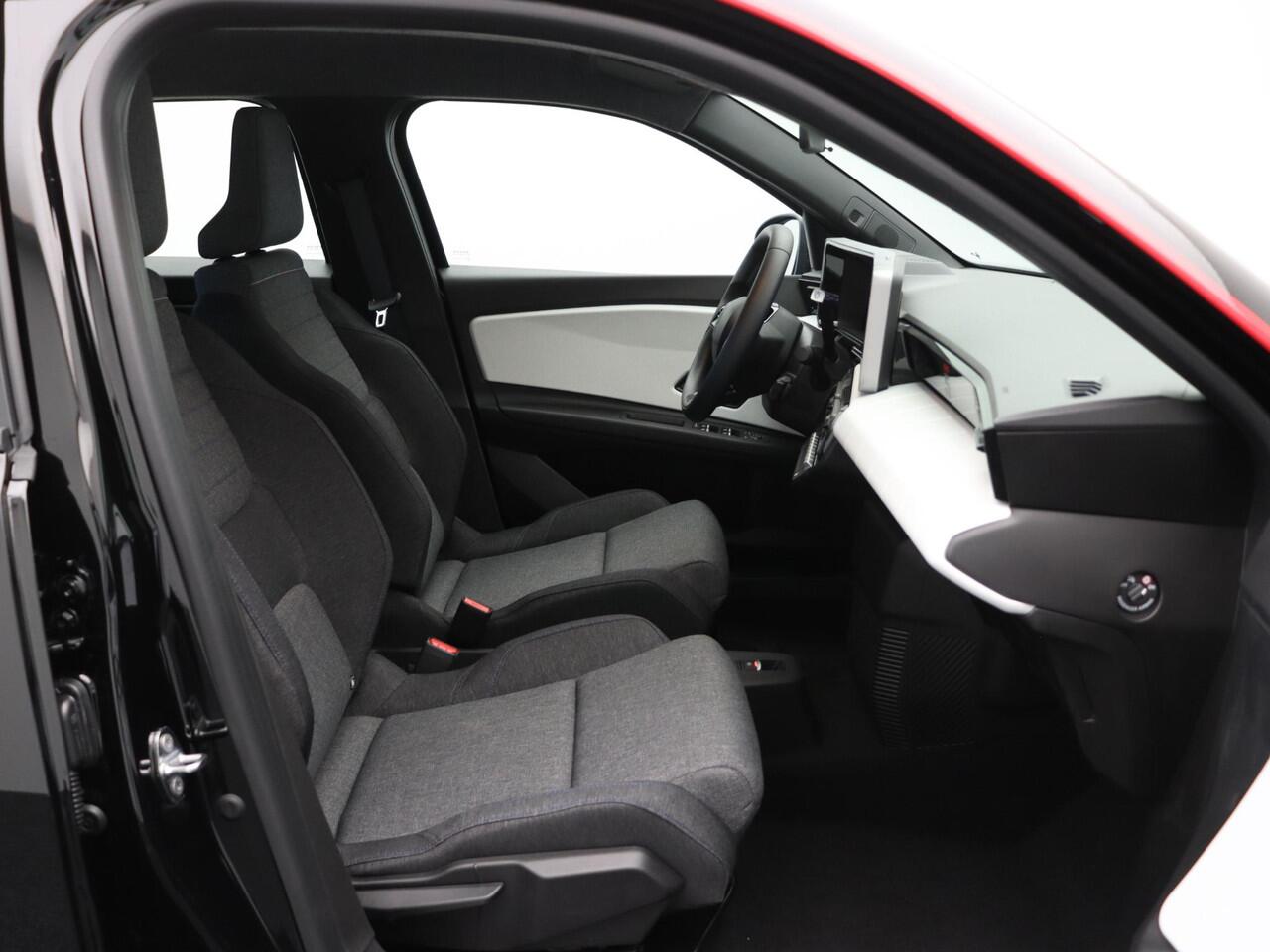 Renault 5 EVO Urban Range 120pk 40 kWh | Exclusief bij ABD | Vol opties | Sportief design | Carbon | Demo |