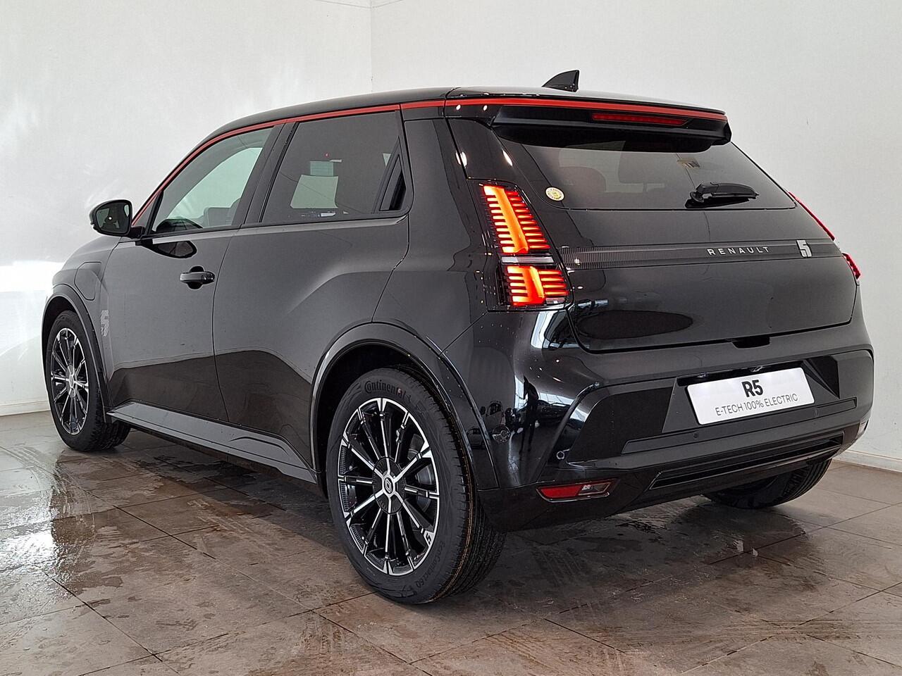 Renault 5 Urban Range Iconic Cinq 40 kWh | Harman Kardon | Pack Safety & Advanced Driving Assist | Van: ¤ 32.959,- nu rijklaar voor: ¤ 31.459,-