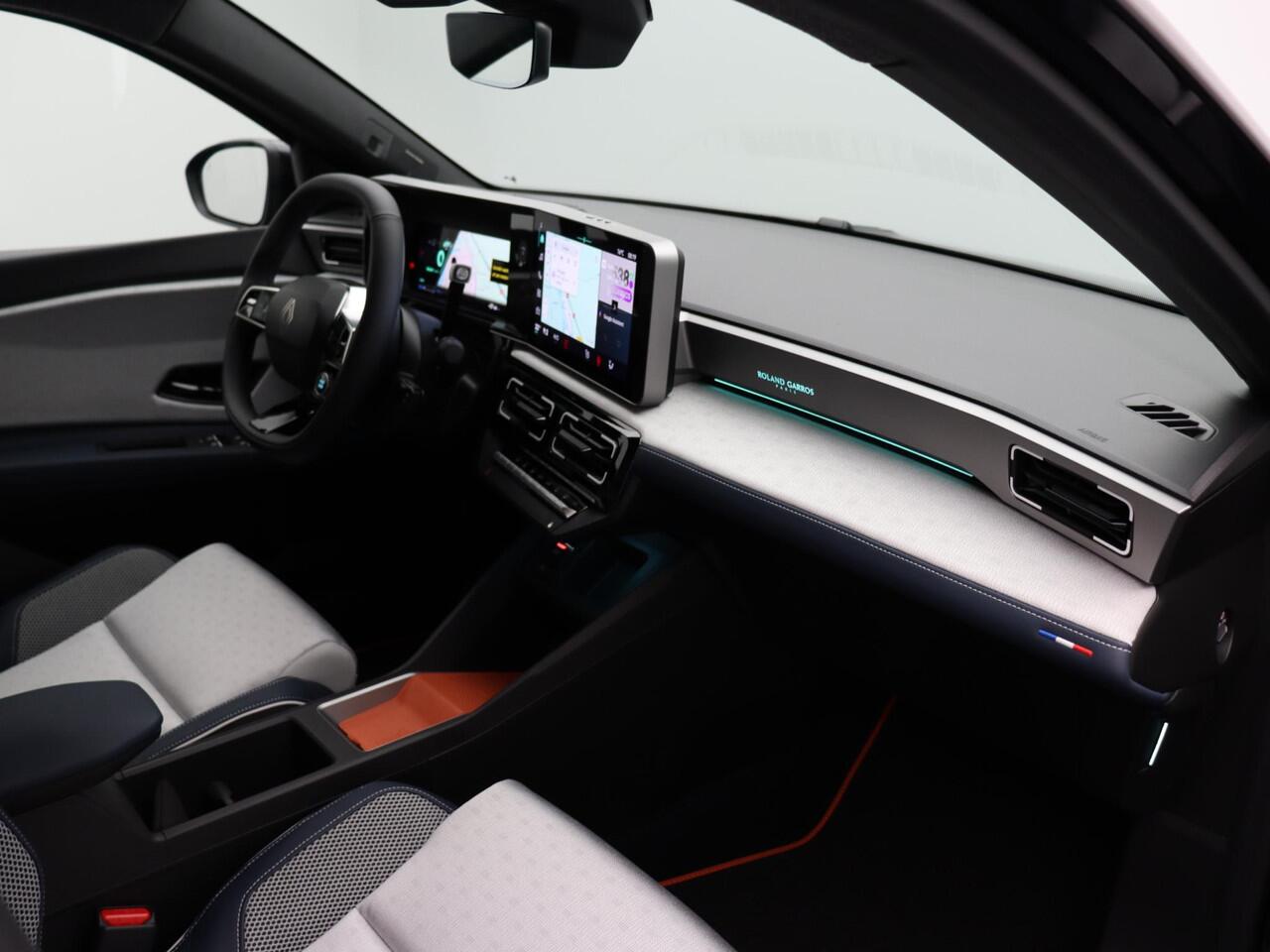 Renault 5 comfort range Roland-Garros 52 kWh | Harman kardon | Active driver assist | Blind spot warning |