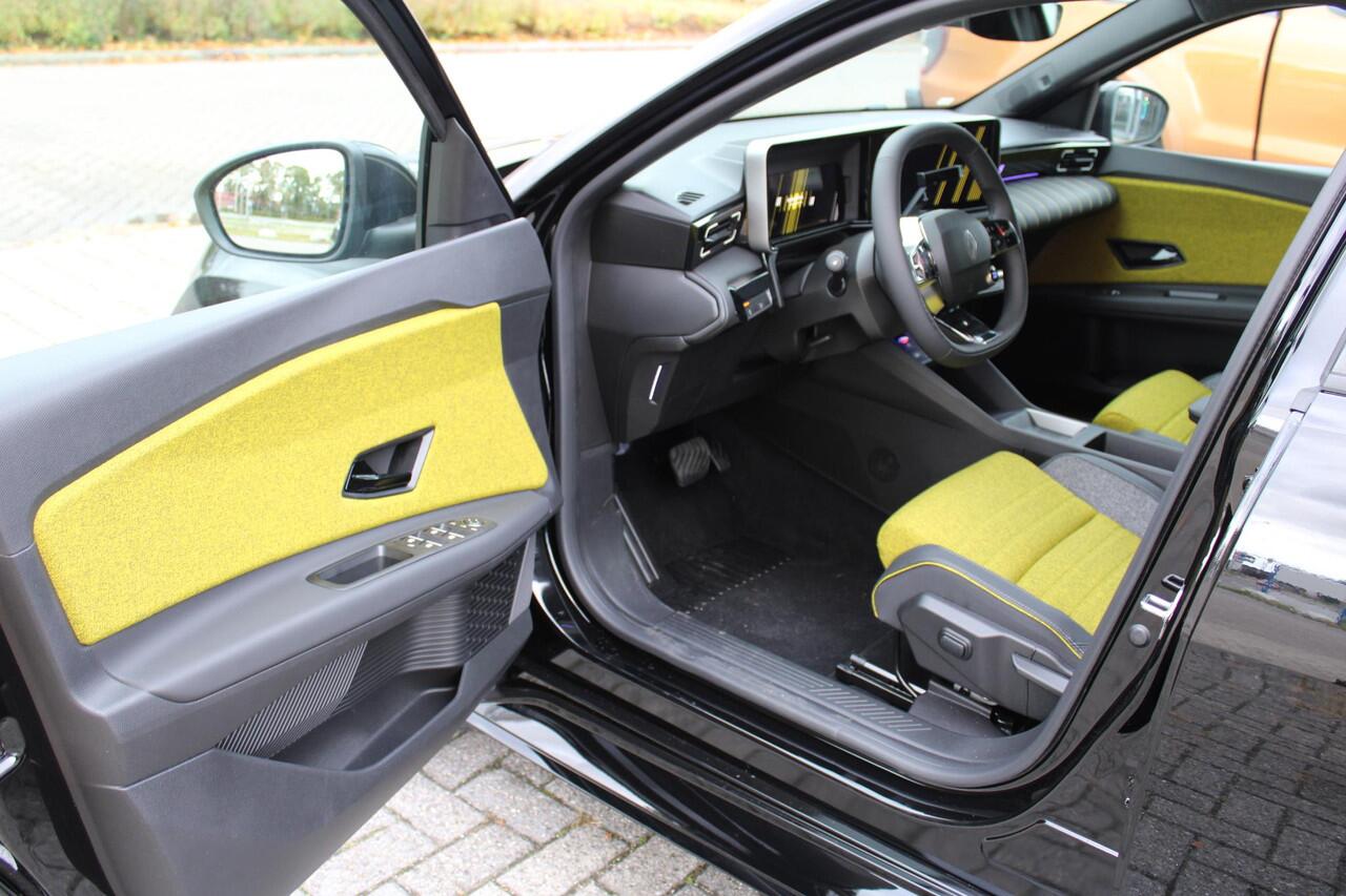 Renault 5 urban range iconic cinq 40 kWh | SPECIALE EINDEJAARSPRIJS! | Dakstriping | 18" "Techno" Velgen |