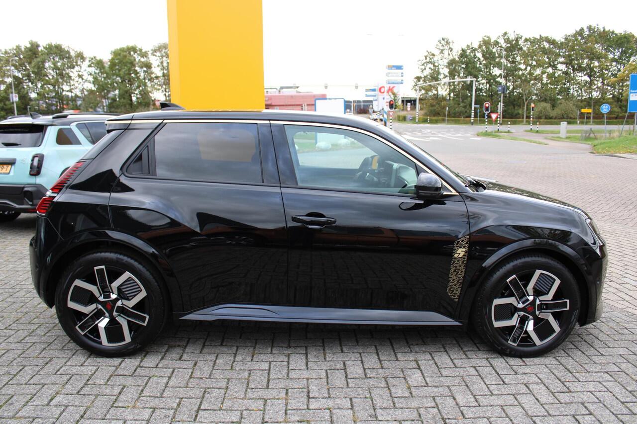 Renault 5 urban range iconic cinq 40 kWh | SPECIALE EINDEJAARSPRIJS! | Dakstriping | 18" "Techno" Velgen |