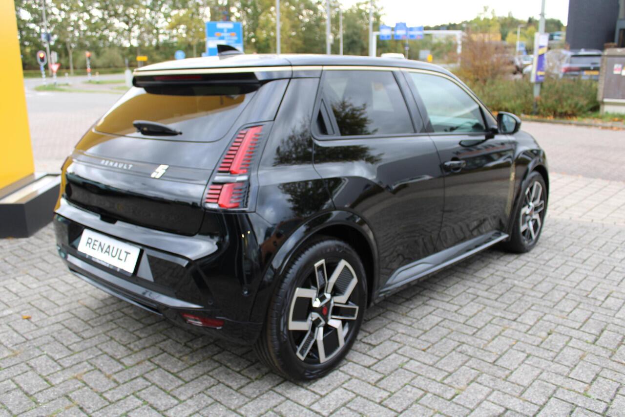 Renault 5 urban range iconic cinq 40 kWh | SPECIALE EINDEJAARSPRIJS! | Dakstriping | 18" "Techno" Velgen |