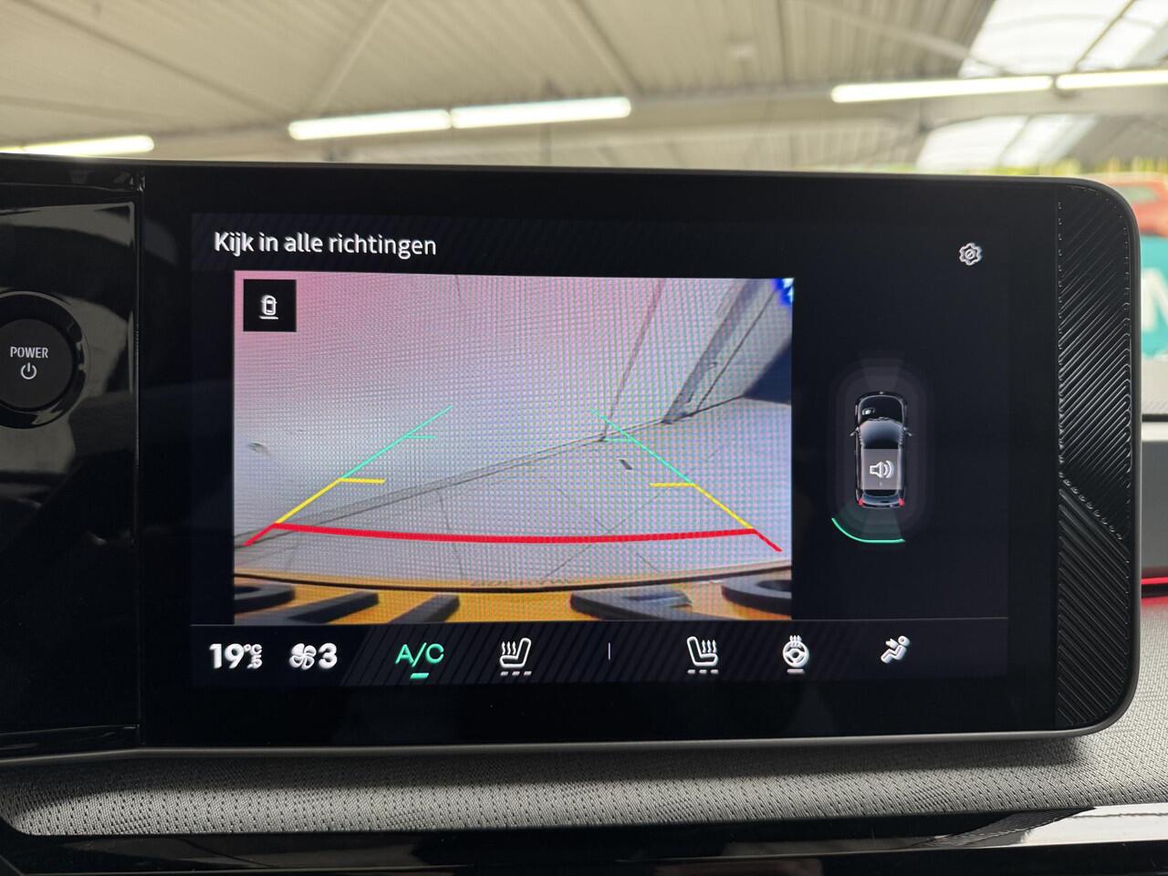 Renault 5 comfort range Roland-Garros 52 kWh | Navigatie | Camera | Harman/Kardon | Cruise control adaptief | Stoel + Stuurverwarming | All Season |
