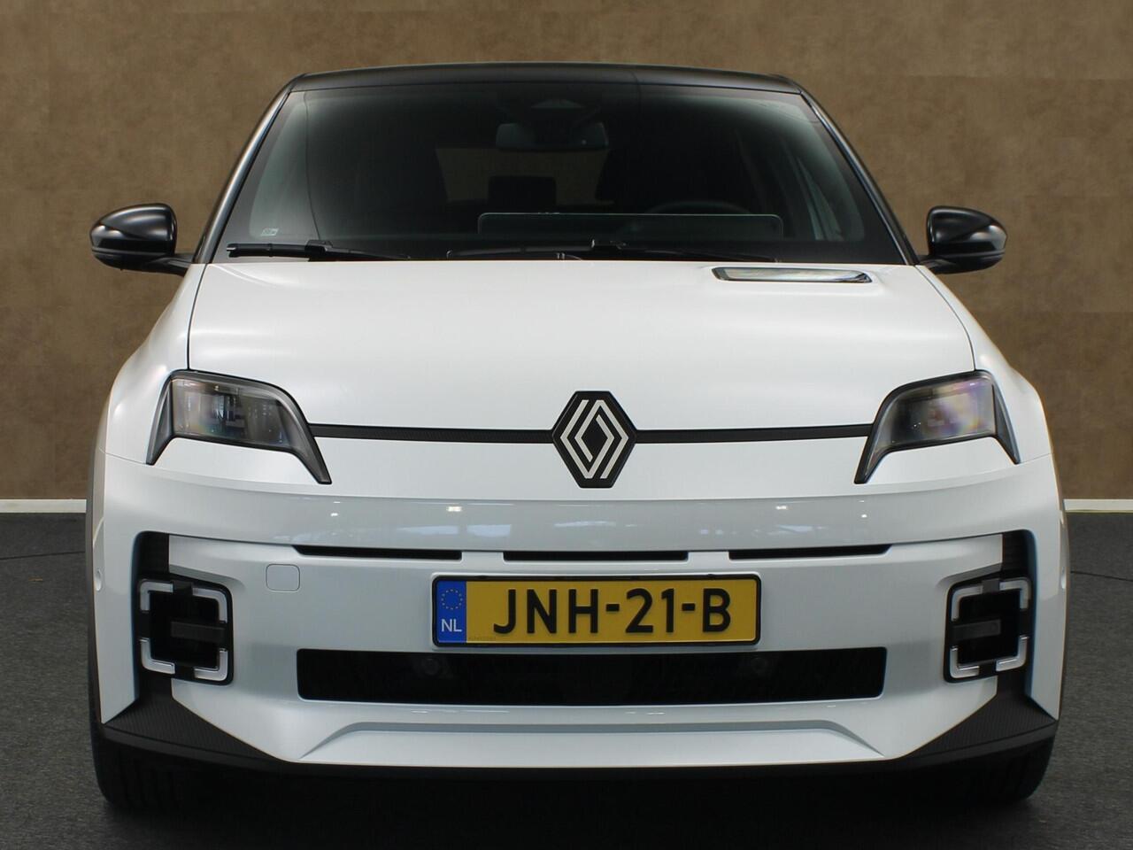 Renault 5 comfort range techno 52 kWh - SOH 99.8%!! - 3 FASE LADEN - AUTO VAN HET JAAR 2025 - DYNAMISCH RIJGEDRAG - PARKEERSENSOREN VOOR EN ACHTER - APPLE CARPLAY/ANDROID AUTO - NAVIGATIE - HARMAN/KARDON GELUIDSINSTALLATIE