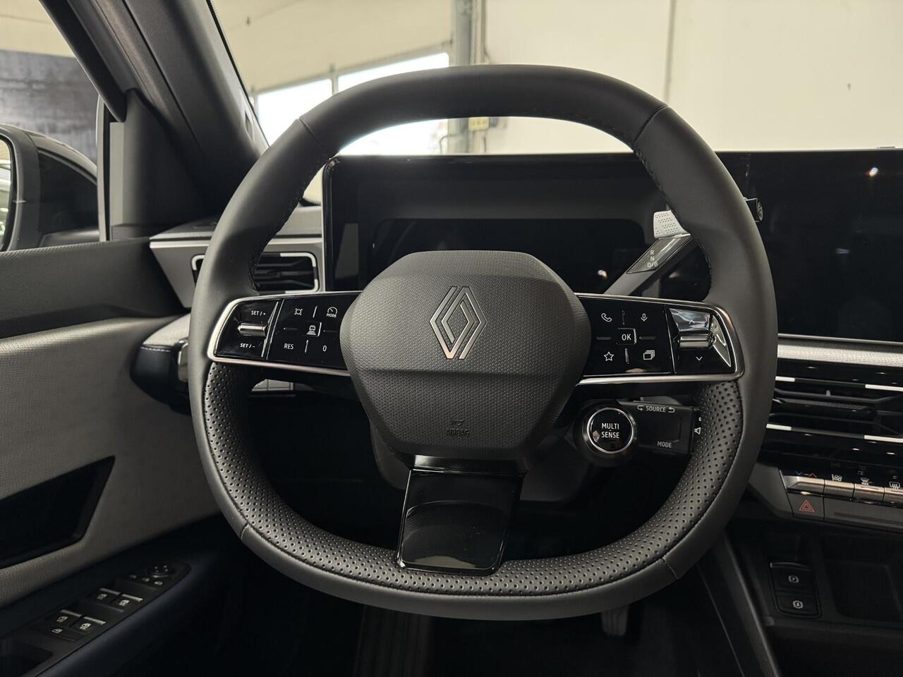 Renault 5 comfort range Roland-Garros 52 kWh | DEMO Beschikbaar 4-2026 | Navigatie | Achteruitrijcamera | Harman / Kardon | Adaptive Cruise Control | Stoel + Stuurverwarming | All-Season banden |
