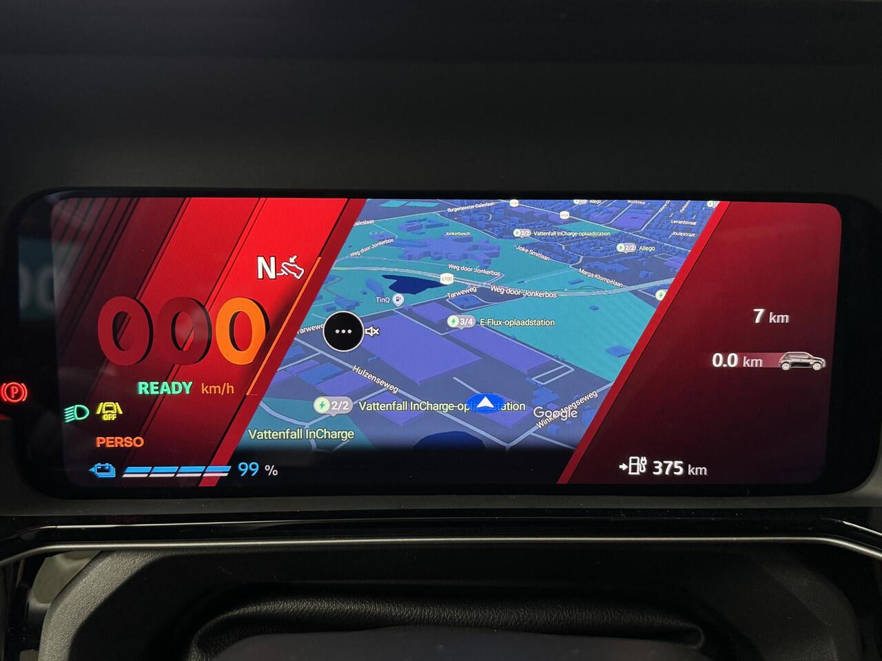 Renault 5 comfort range Roland-Garros 52 kWh | DEMO Beschikbaar 4-2026 | Navigatie | Achteruitrijcamera | Harman / Kardon | Adaptive Cruise Control | Stoel + Stuurverwarming | All-Season banden |