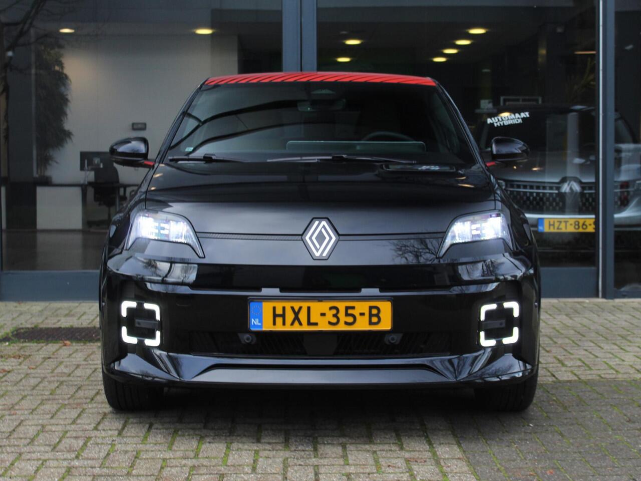 Renault 5 comfort range iconic cinq 52 kWh AUTOMAAT / NIEUW / DIRECT RIJDEN / HARMAN KARDON / PACK WINTER / DAKSTICKER / NAVI / ADAPT. CRUISE / CLIMATE / CAMERA / PDC / PRIVACY GLASS / 18'' LMV