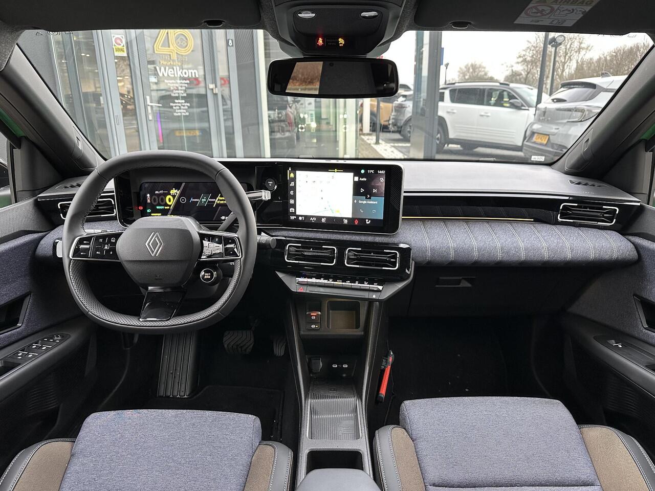 Renault 5 Techno 120 pk Urban Range l DEMOvoordeel l BTW-AUTO l WARMTEPOMP + 80 KW Snelladen!