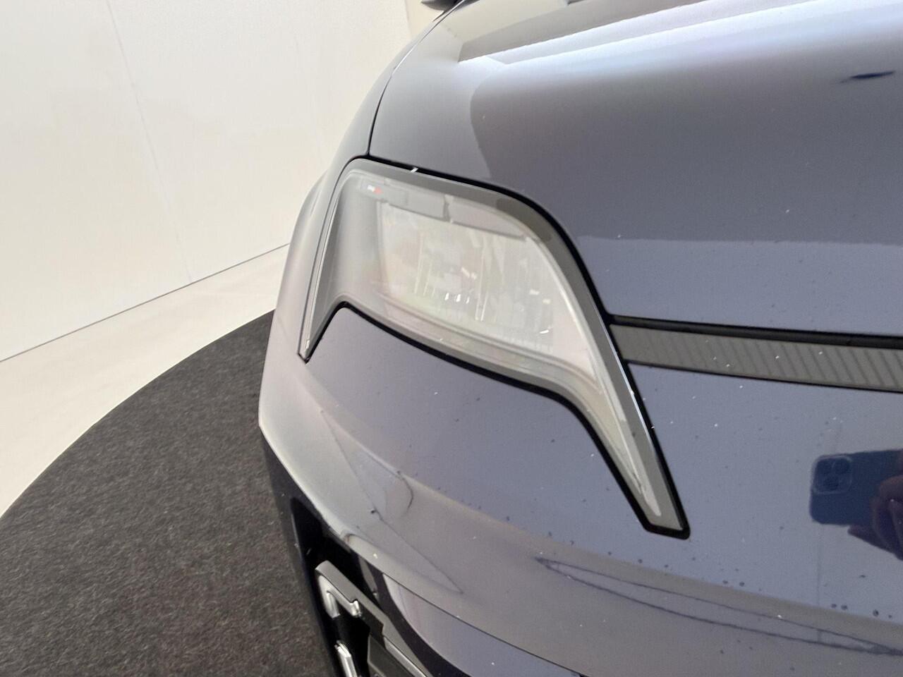 Renault 5 urban range iconic cinq 40 kWh | Pack Safety & Advanced Driving Assist | Bleu Nocturne