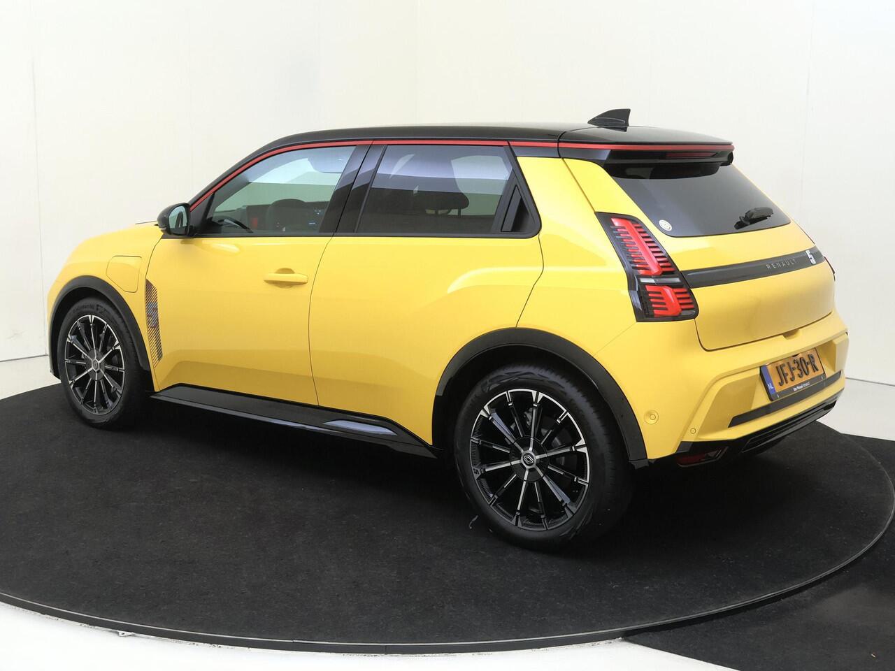 Renault 5 comfort range iconic cinq 52 kWh | Pack Safety & Advanced Driving Assist | Direct leverbaar |