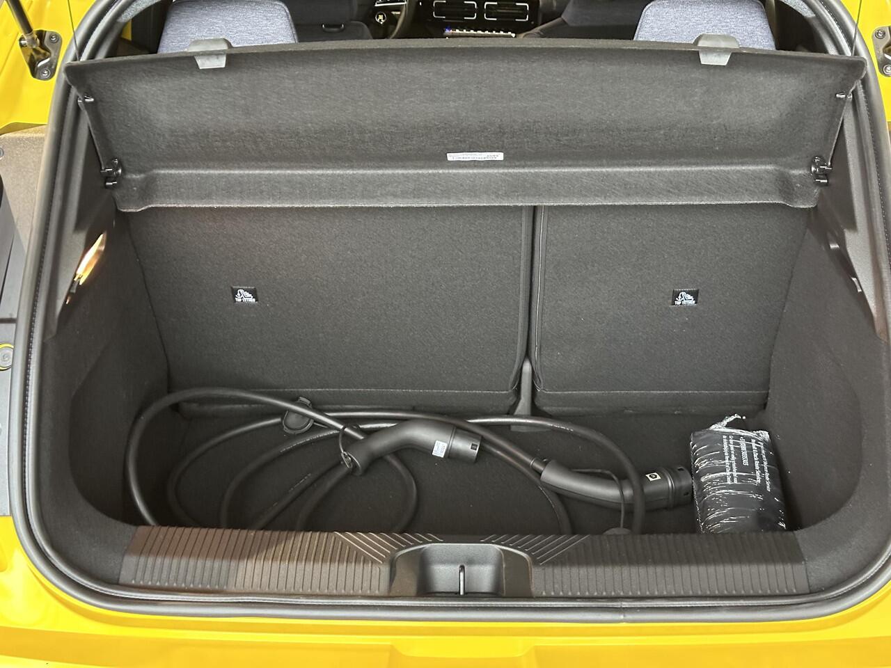 Renault 5 urban range techno 40 kWh NIEUW HOGE KORTING 5 JAAR/100.000km GARANTIE | PACK WINTER | PACK ADVANCED DRIVING ASSIST | ALL WEATHER BANDEN