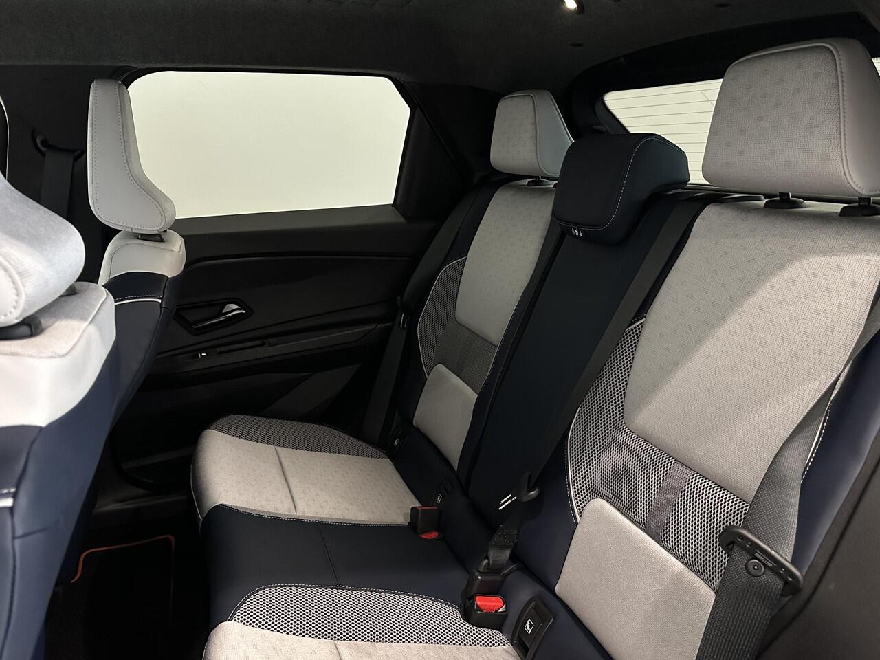 Renault 5 Comfort Range Roland Garros 52 kWh | Pack Safety & Advanced Driving Assist | Van: ¤ 37.859,- nu rijklaar voor: ¤36.559,-