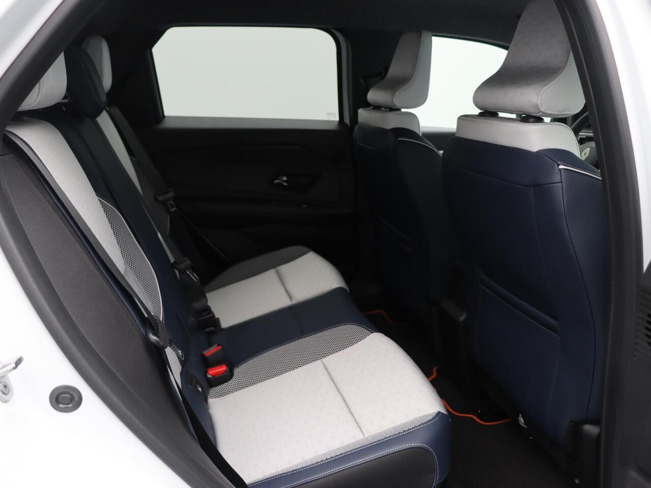 Renault 5 comfort range Roland-Garros 52 kWh | Harman kardon | Active driver assist | Blind spot warning |